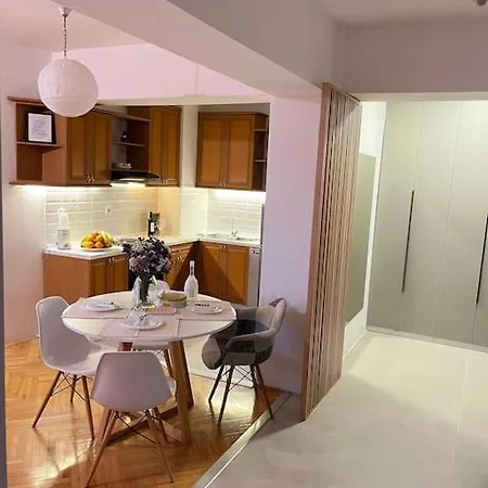 The White Soap Rooftop Апартаменти Скоп'є