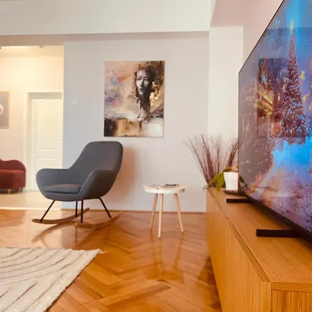 The White Soap Rooftop Apartment *